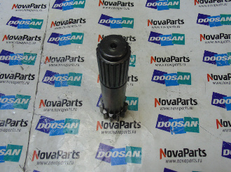 K9007390 Вал редуктора хода(1)