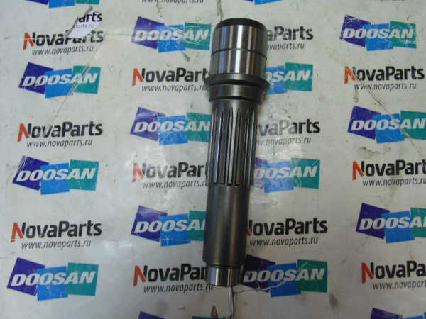 K9007415A Вал гидромотора хода