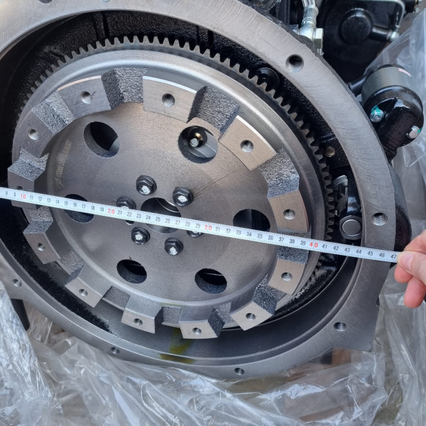 Двигатель YUCHAI YCD4R22T (4)