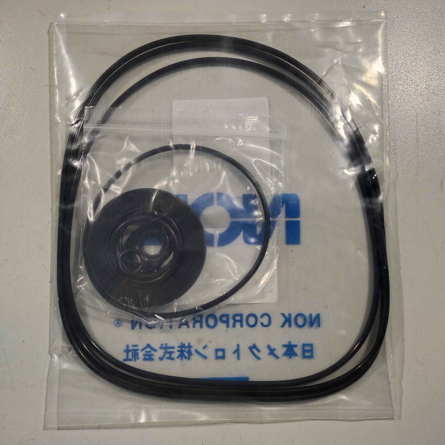 XKAH-00465 (2) XKAH-00465 (2)