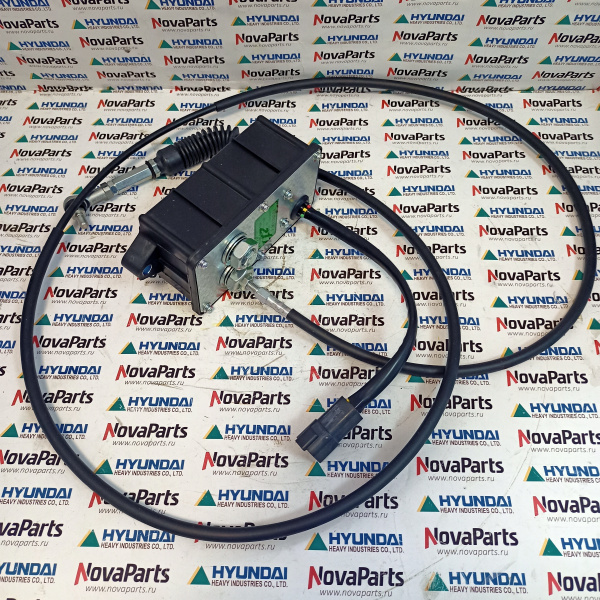 21EN-32260  21EN-32301  21EN-32240  21EN-32370  21EN-32300 Шаговый мотор управления двигателем