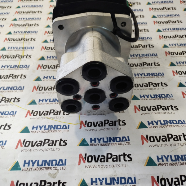 31Q6-21023 Джойстик правый (3)