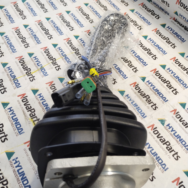 31Q6-21013 Джойстик левый (4)